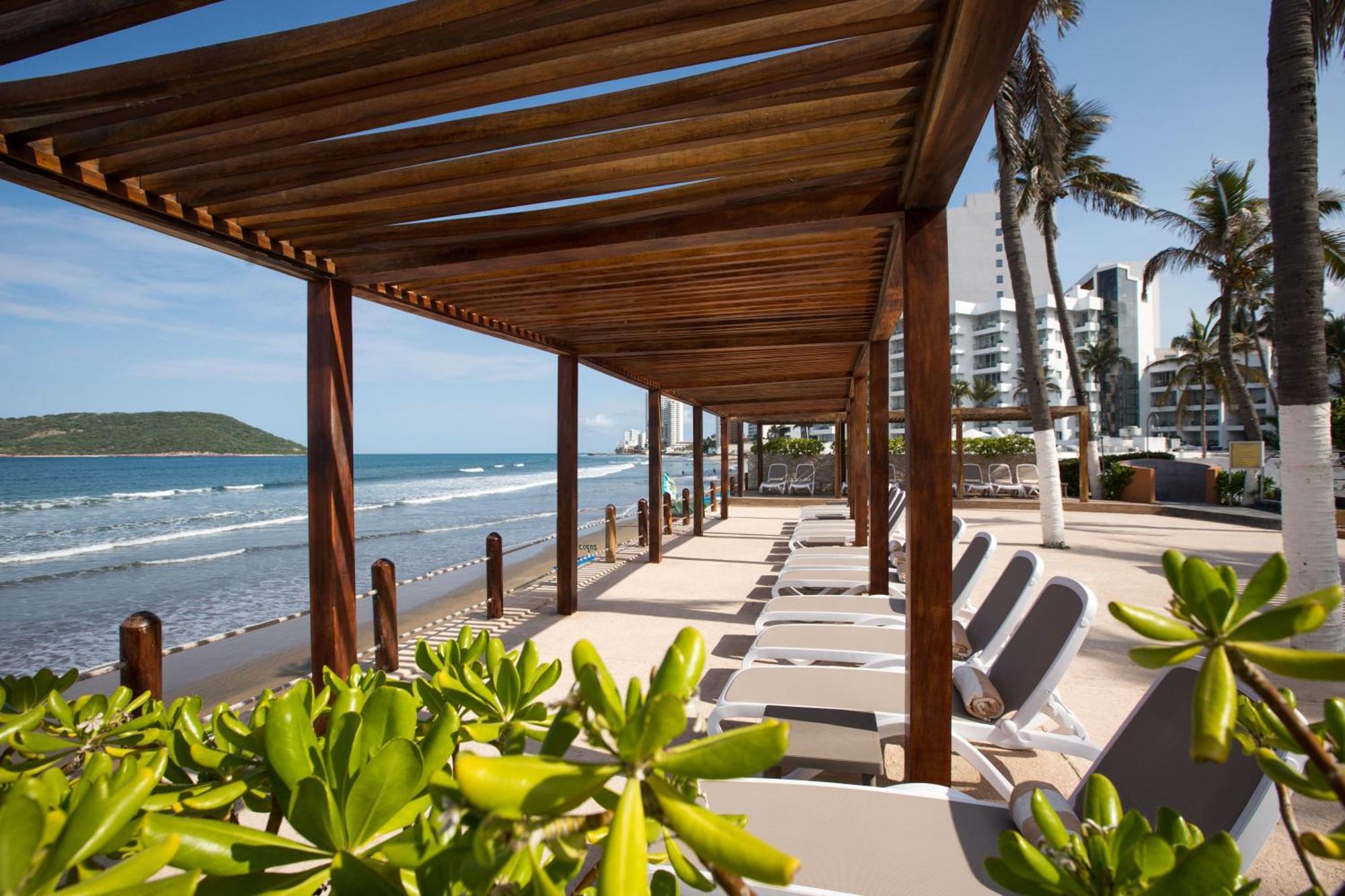 Costa De Oro Beach Hotel Mazatlán Exterior foto